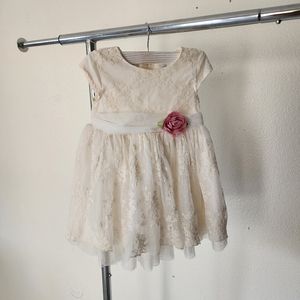 Girl's Lace Dress